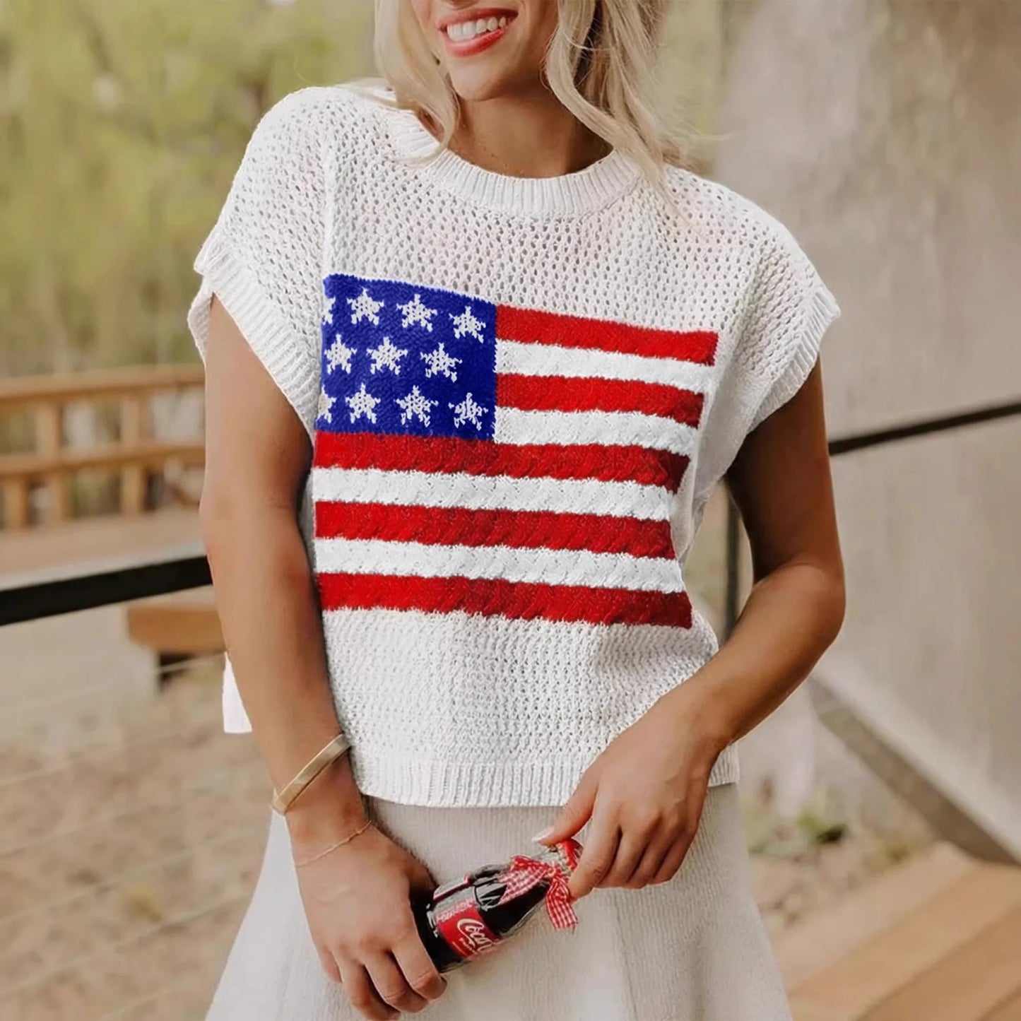 Women's Loose Knit Round-Neck Short-Sleeve Pullover with Flag Pattern - Comfortable Street-Style Spring Fashion